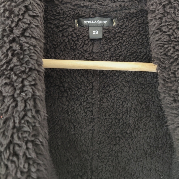 Stella and Dot cozy chalet vest - Picture 7 of 7